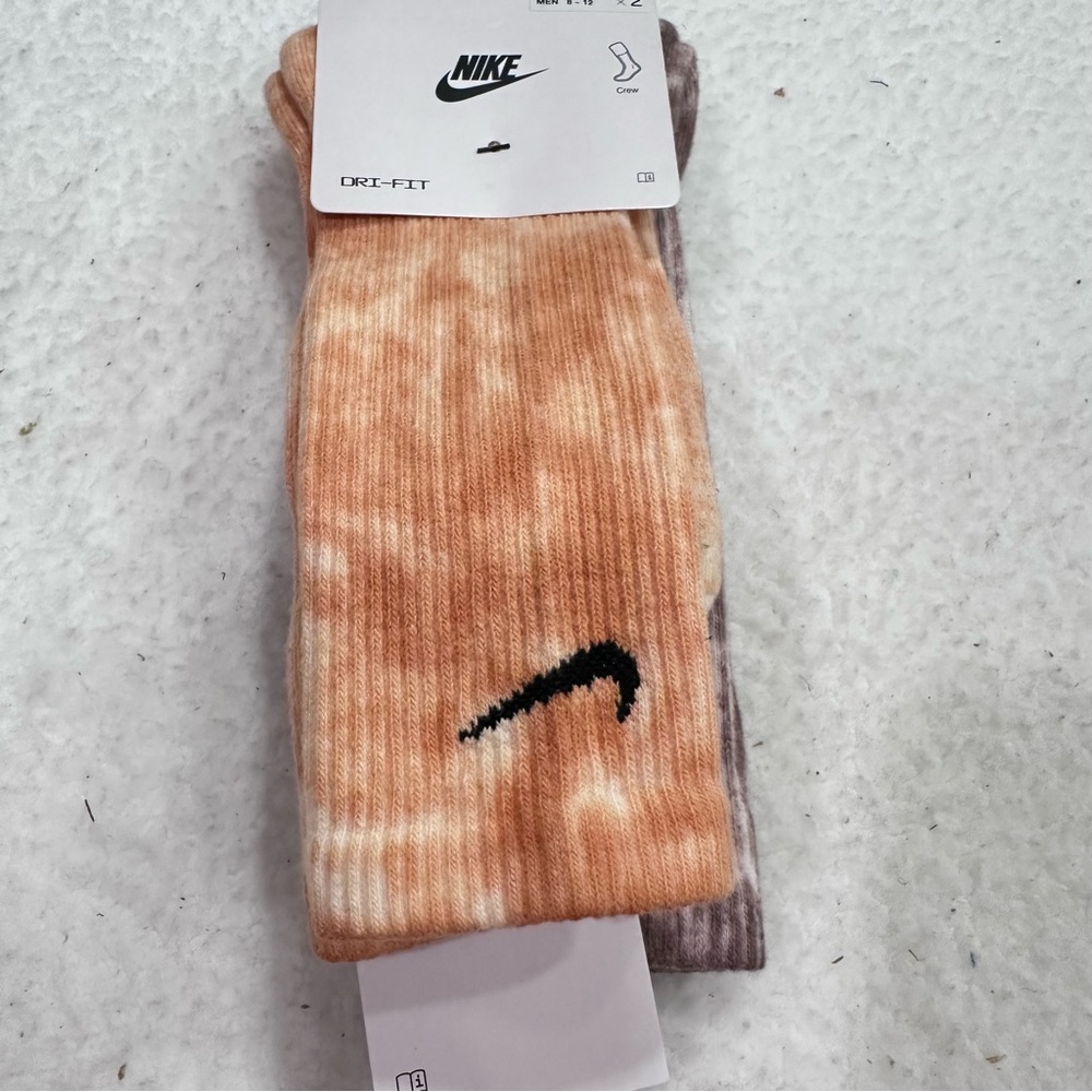 Nike Tie-Dye Socks - Picture 4 of 8